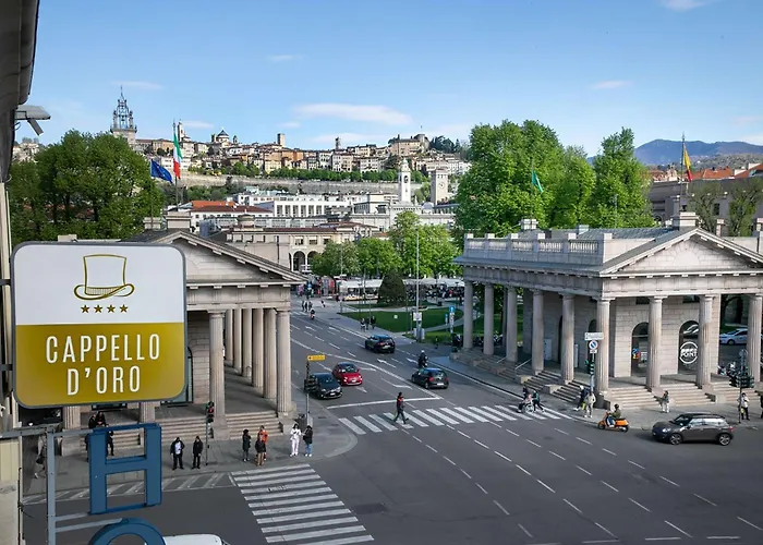 Western Cappello D'OroAlbergo